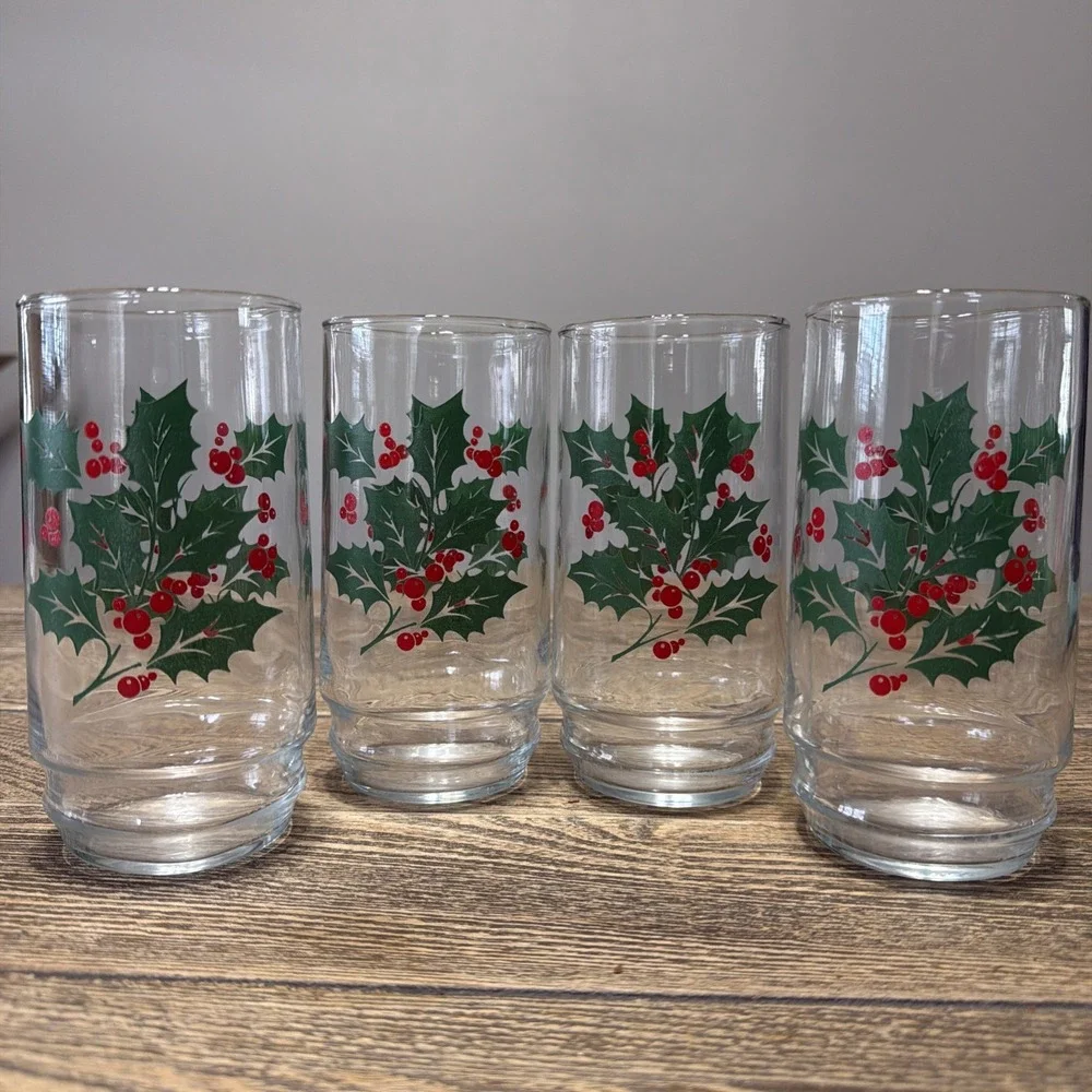 (4) Vtg Indiana Glass Nostalgic Christmas Holly Berries Tumblers 6